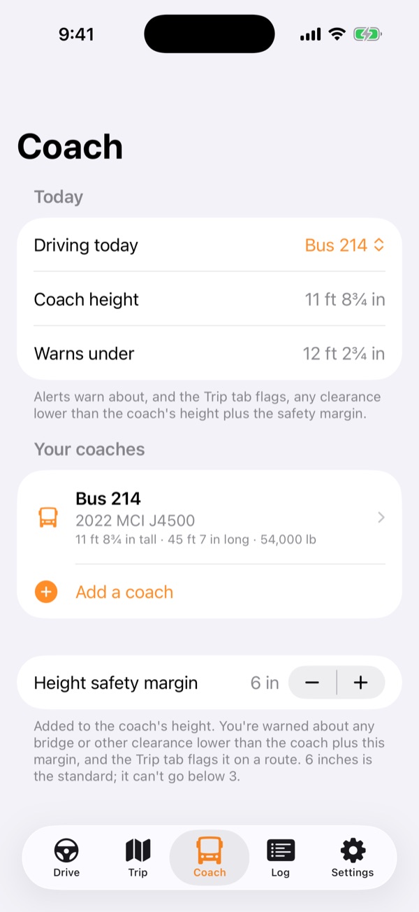 Coach tab: a 2022 MCI J4500 with its height, length, width and weight